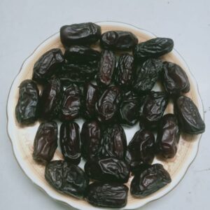 Royale Kalmi Saudi Arabian Dates
